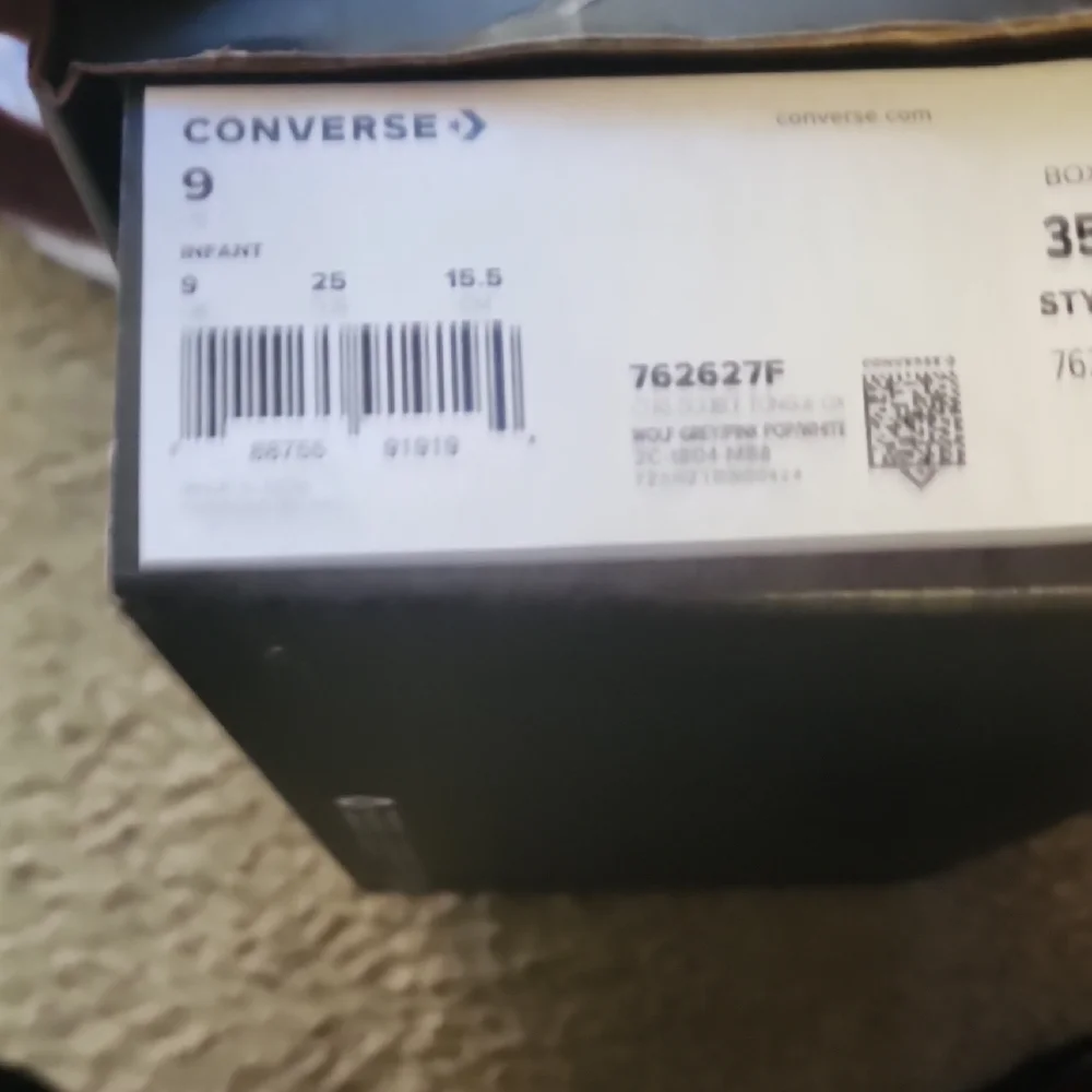 Converse Kids' Sneakers in Gray and Red - Picture 9 of 12